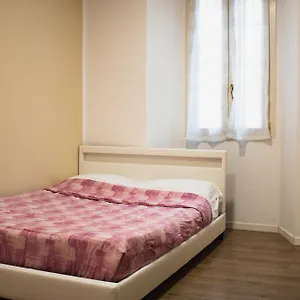 La Stanza Di Cavour 2 Piano No Ascensore Appartamento Pavia